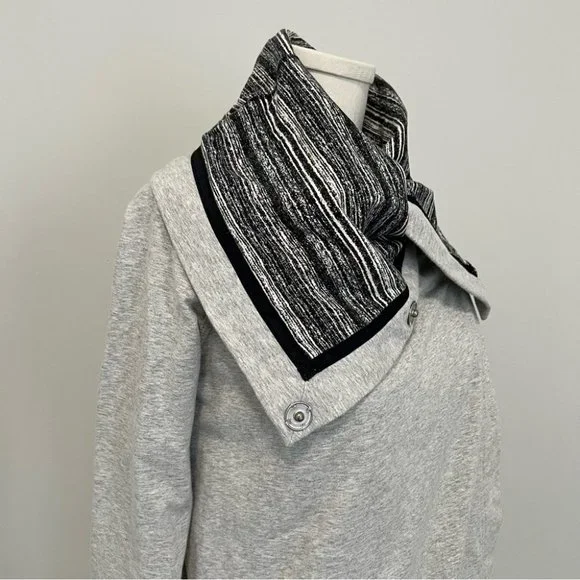 Lululemon Savasana Wrap Sweater Coal Strata Stripe - Picture 8 of 16